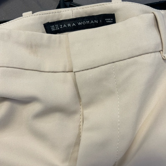Brand new with tag - beige ankle length Zara dress pants - size xs - Picture 4 of 4